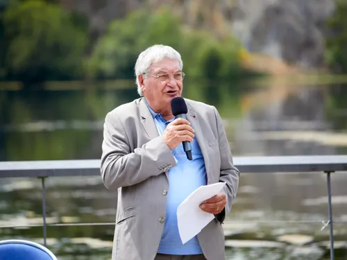 Hommages à l'ancien président de région socialiste, Jacques Auxiette 